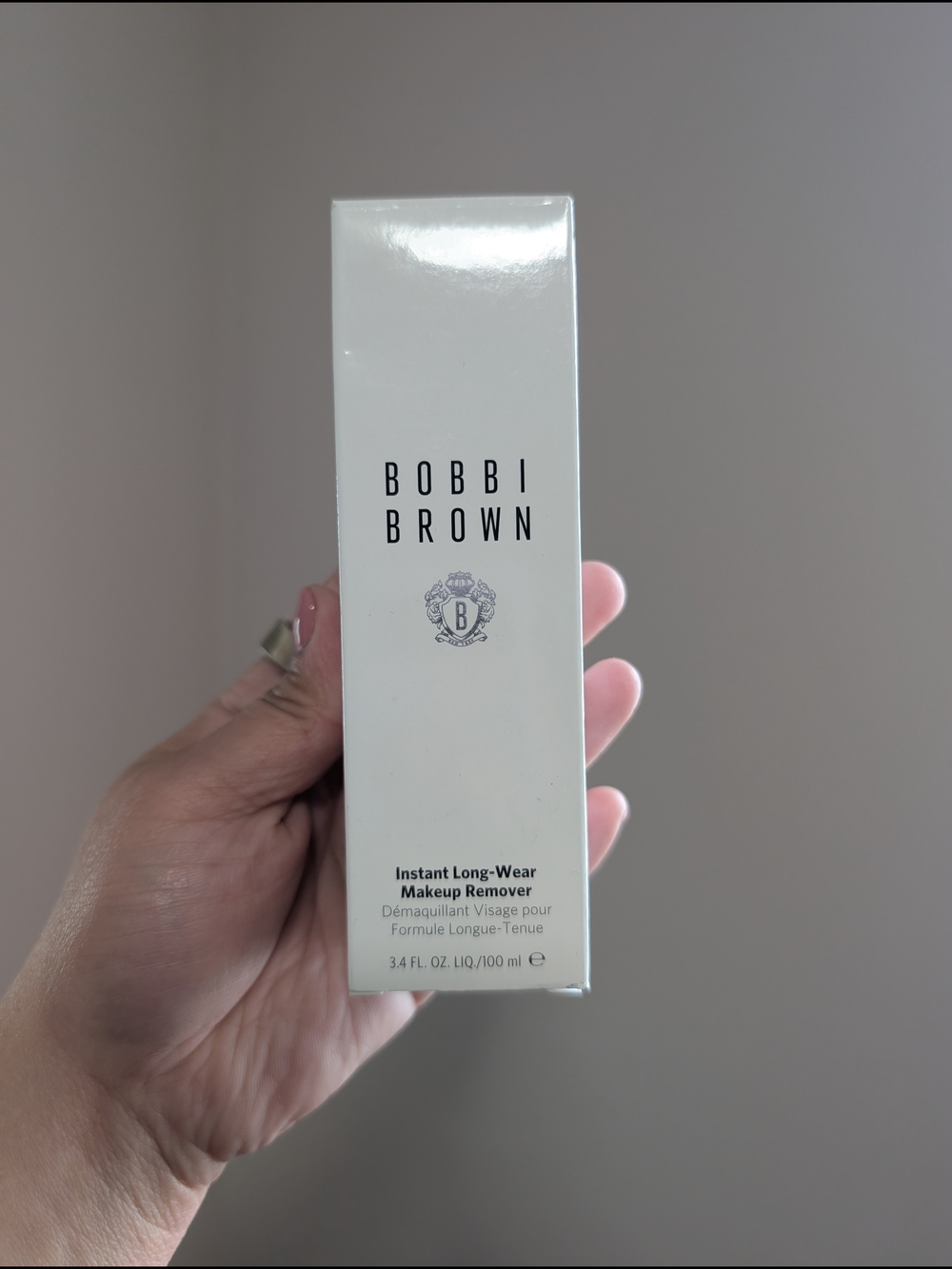 Bobbi Brown Instant Long-Wear Makeup Remover